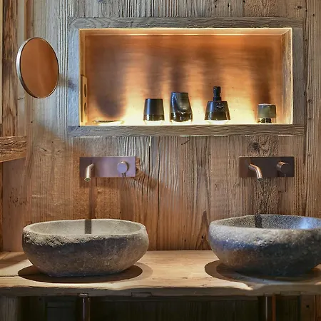 Les Cerises Jacuzzi, Sauna, Hammam, Cinema 코르동
